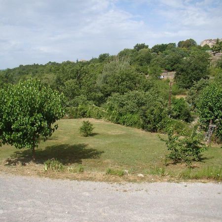 Appartement / Gite Les Papillons Lablachère Dış mekan fotoğraf